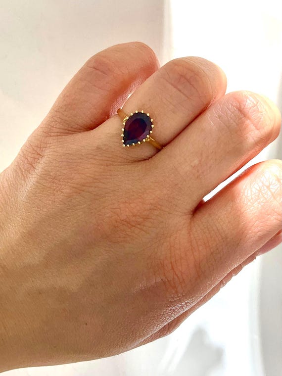 14k Pear shape Garnet  Ring - image 5
