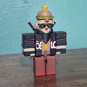 Custom Figure Roblox - Articulate Personalized 3D Print, Hand-Painted
