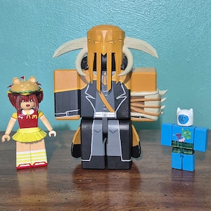 Custom Figure Roblox - Articulate Personalized 3D Print, Hand-Painted