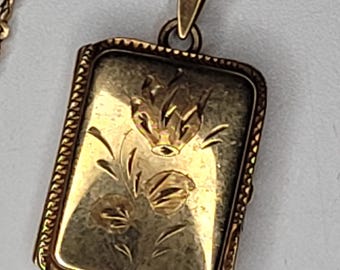 Vintage Solid 14K Yellow Gold Etched Flower Book Locket on Chain Italy