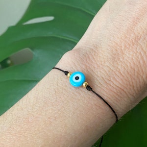 Evil Eye Bracelet, Friendship Bracelet, Protective Bracelet, String Bracelet, Black String, Nazar Bracelet, Mal de Ojo Bracelet, Minimalist