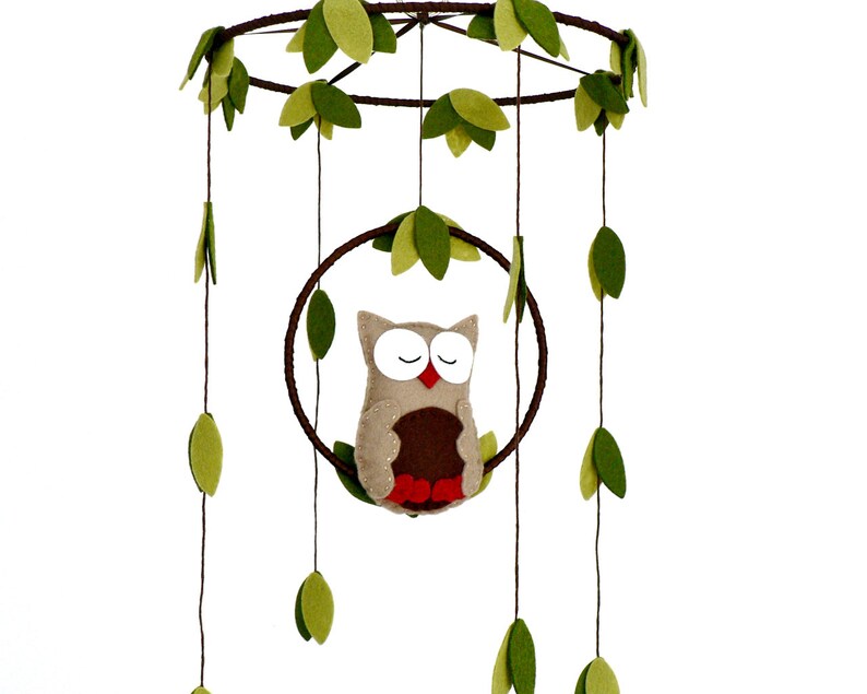 Owl mobile  woodland  Nursery baby mobile  Felt green image 1