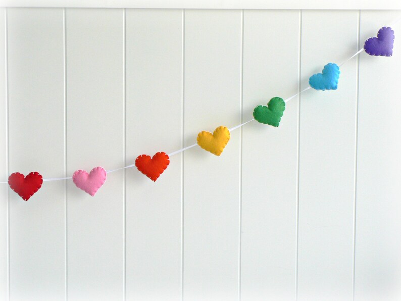 Rainbow felt hearts banner/ garland/ bunting  nursery decor  image 2