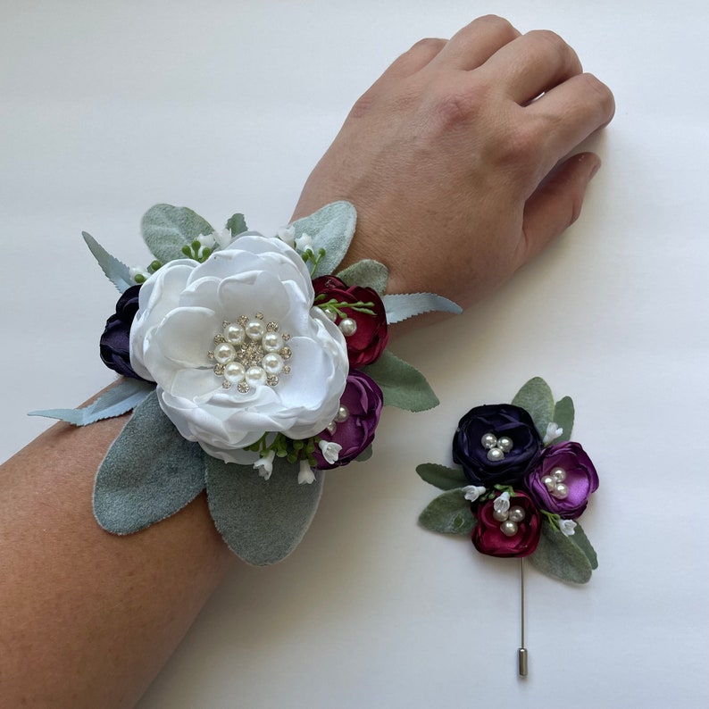 Mixed Ranking integrated 1st place Berries Wrist Corsage or Boutonnière Japan's largest assortment