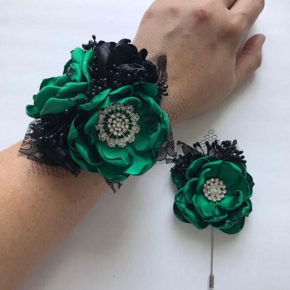 corsage for emerald green dress