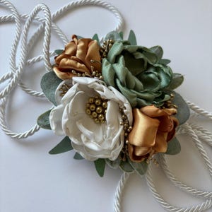 Sage, Cream and Gold Wedding Lasso - Binding Ceremony, Fabric Flowers, Silk Cord, El Lazzo, Rosary, Catholic Traditions, Cross, Silk Flowers