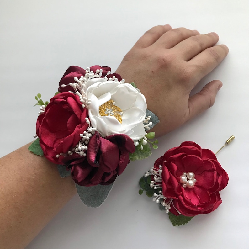 Shades of Red and Ivory Corsage or Boutonnière image 0