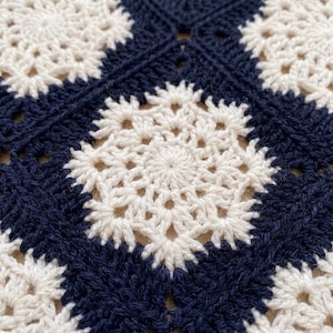 Crochet Pattern Snowflake Granny Square (PDF Download)