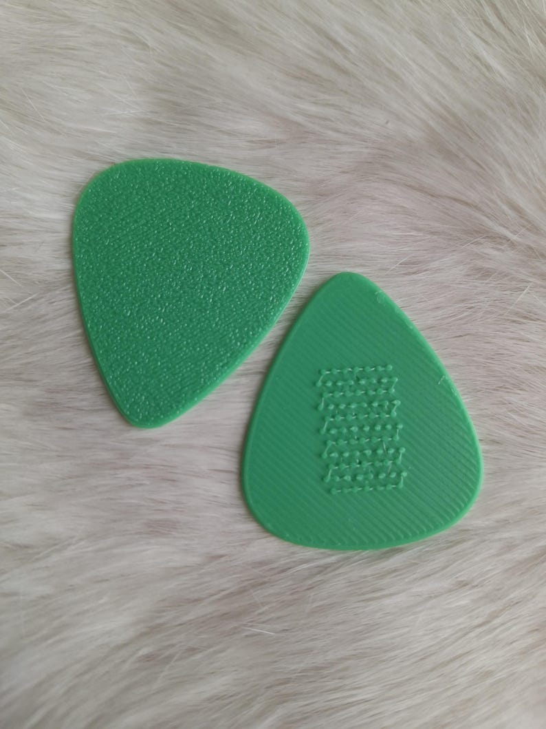 3D Printed Guitar Picks 50 Pack Griptonite - 351 Style Multiple Sizes | by3DXYZ image 1