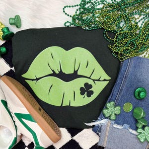 Glitter Lips Green Puff Screen Print Transfer, High Heat Screen Printing, Iron On Transfer, Ready to Press Trendy Patch