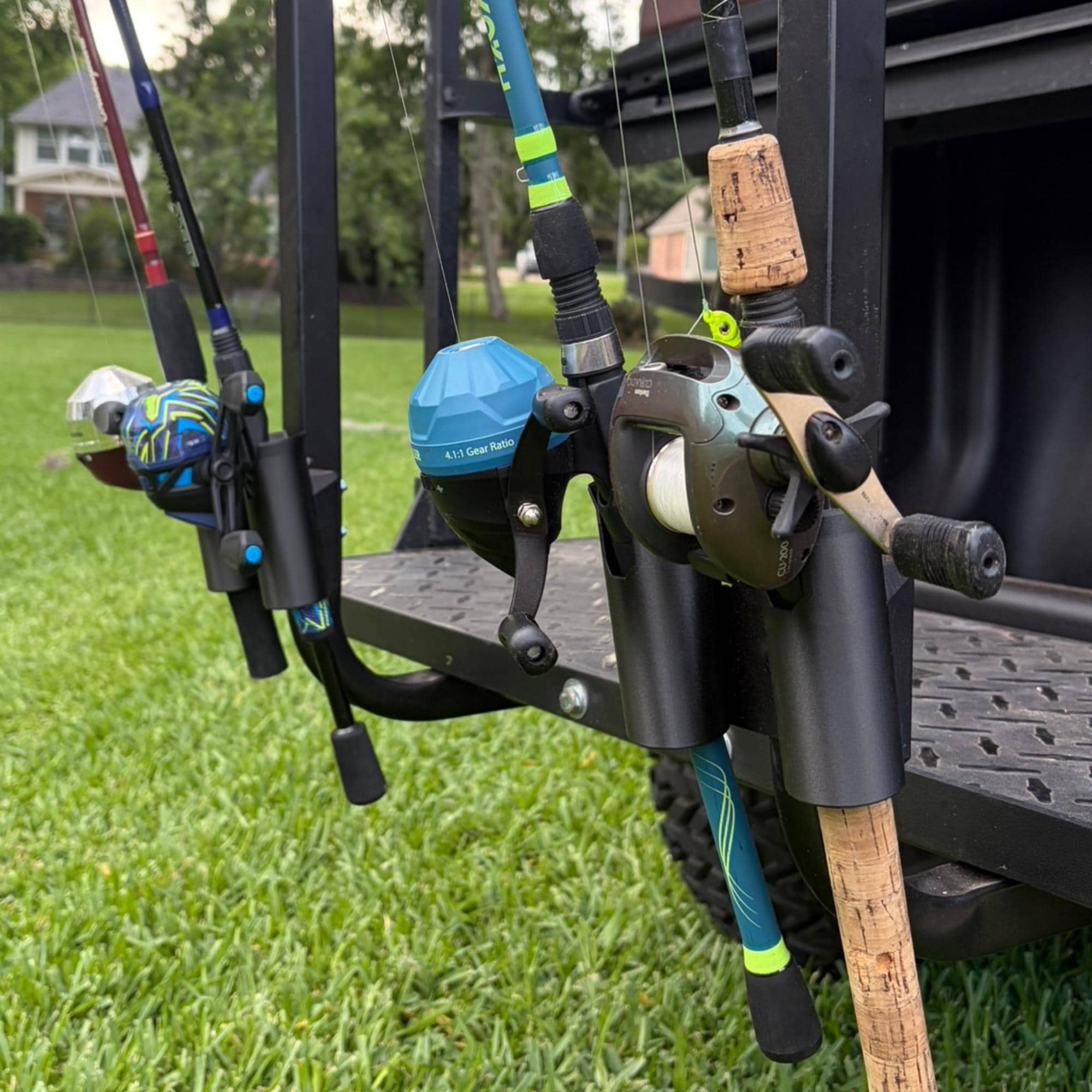 daiwa bag tackle D-Vec Tactical Soft Sided Box redington rod Color:Neon Blue The binder has 4 Antique Bamboo Fly Rod