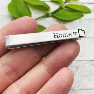 TOUS LES 50 ÉTATS ET PAYS - Pince à cravate personnalisée - Emballage Maison pour les soins missionnaires estampé à la main Idées cadeaux Maman LDS Aîné | Eight9 modèles