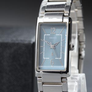 【新品電池/稼働】SEIKO シェル　1F21-0M00　ラウンド　シルバー Seiko 1f21 - Etsy