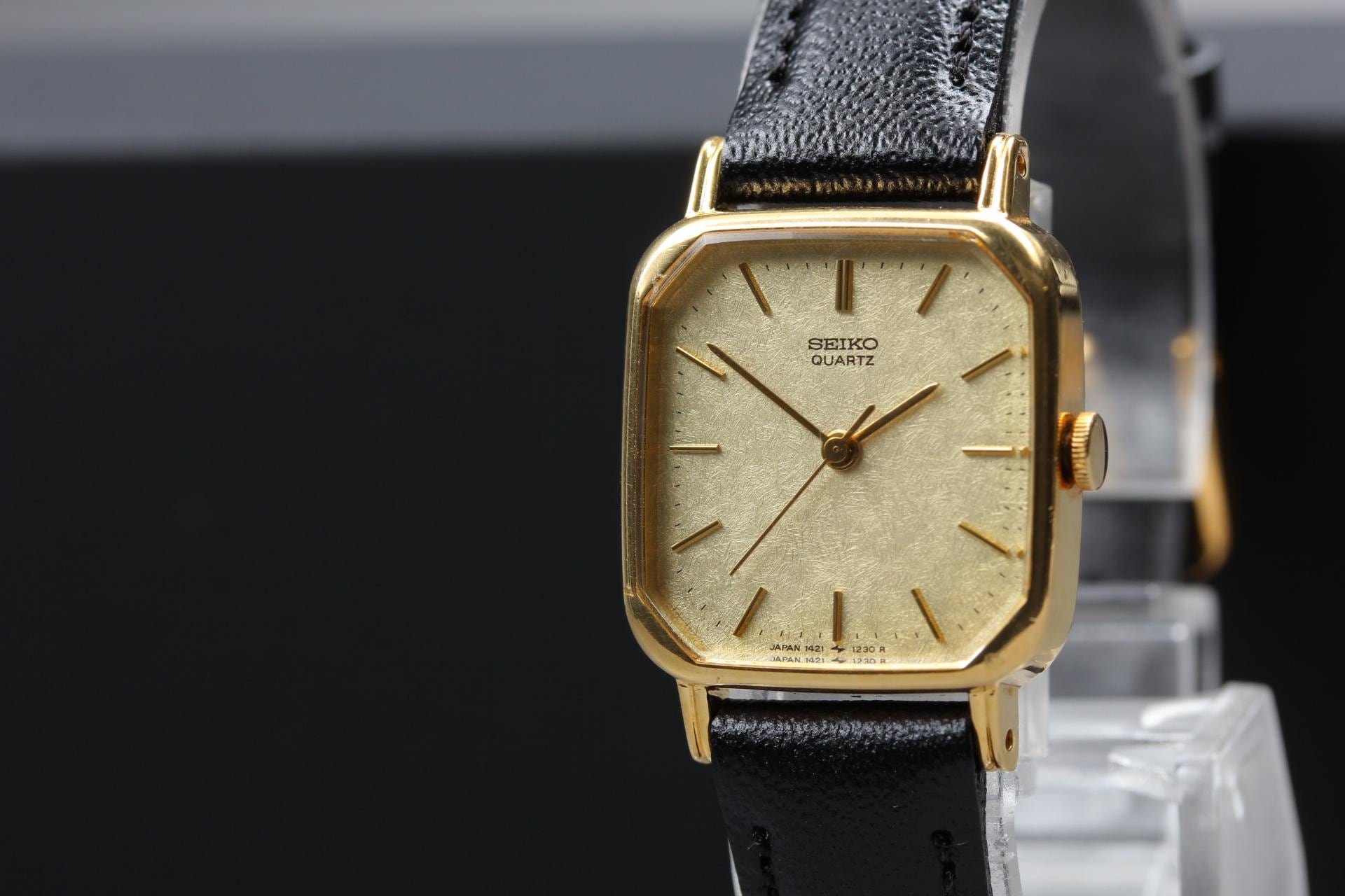 Watch 1982 - Etsy 日本