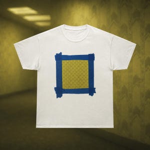 Camiseta minimalista inspirada en Backrooms / Camiseta analógica de terror Liminal Space imagen 2