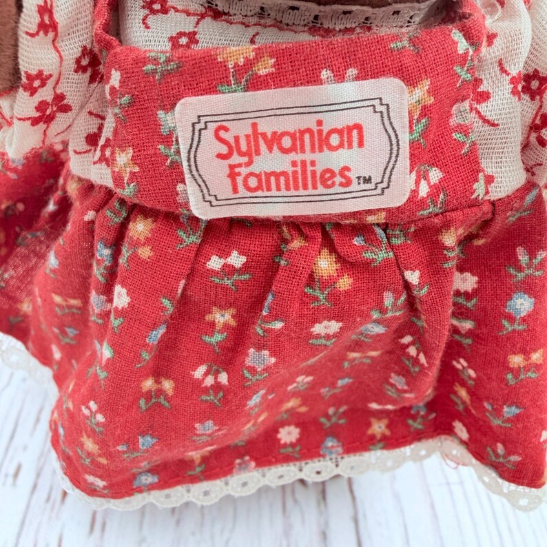 Vintage Sylvanian Families TOMY Brown Bear Mother Figure Red Floral Dress HTF image 16