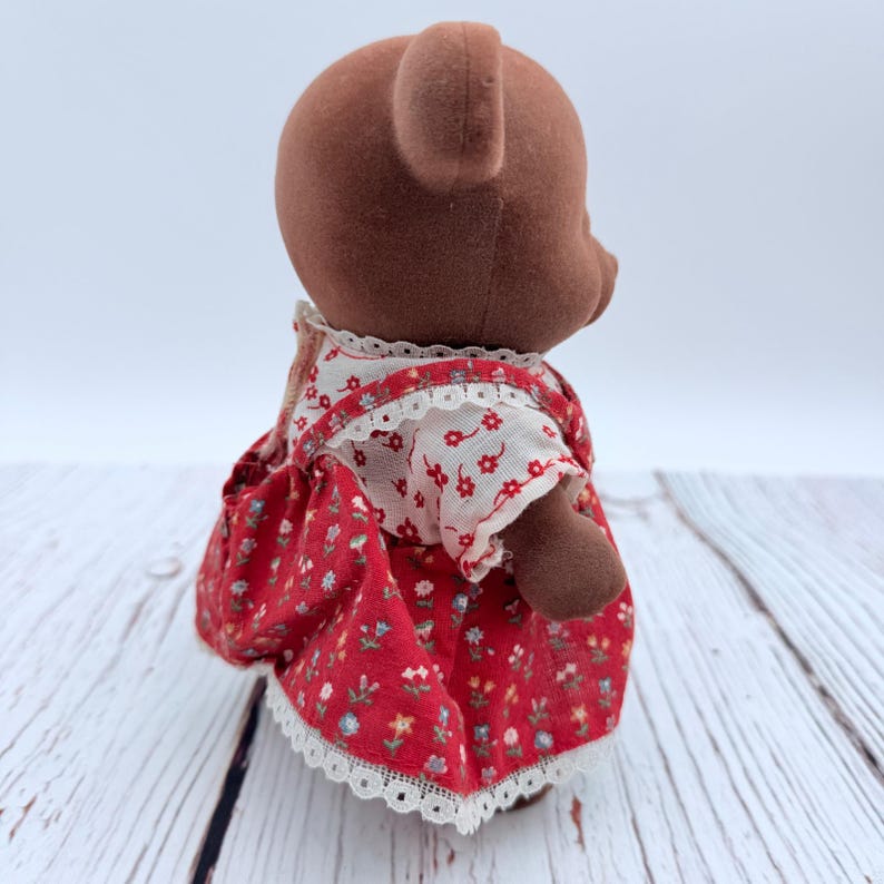 Vintage Sylvanian Families TOMY Brown Bear Mother Figure Red Floral Dress HTF image 2