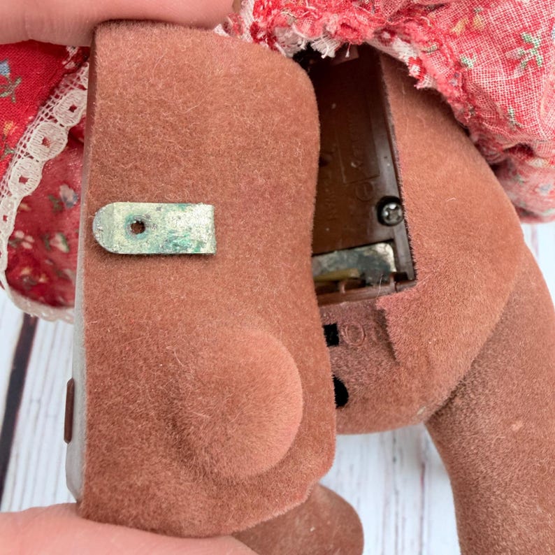 Vintage Sylvanian Families TOMY Brown Bear Mother Figure Red Floral Dress HTF image 11