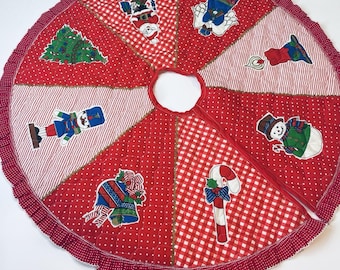 Vintage Quilted Christmas Tree Skirt Holiday Lace Trim