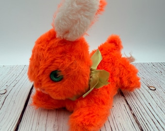 Rushton Company Vintage neonoranje pluche konijn groene ogen wit oor 7,5"