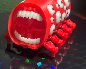 Personaggio Roblox ispirato a Train Eater / Giocattolo di creatura horror articolato / Mostro da collezione stampato in 3D