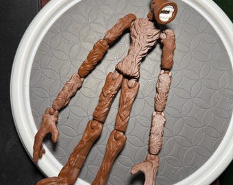 Figura Roblox ispirata a Siren Head / Giocattolo di creatura horror articolata / Mostro da collezione stampato in 3D