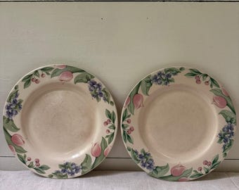 Conjunto de 2 pratos de jantar vintage Pfaltzgraff com estampa floral – Padrão Cottage Garden Tulip & Berry