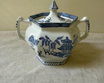 Vintage Wood and Sons Canton Sugar Bowl