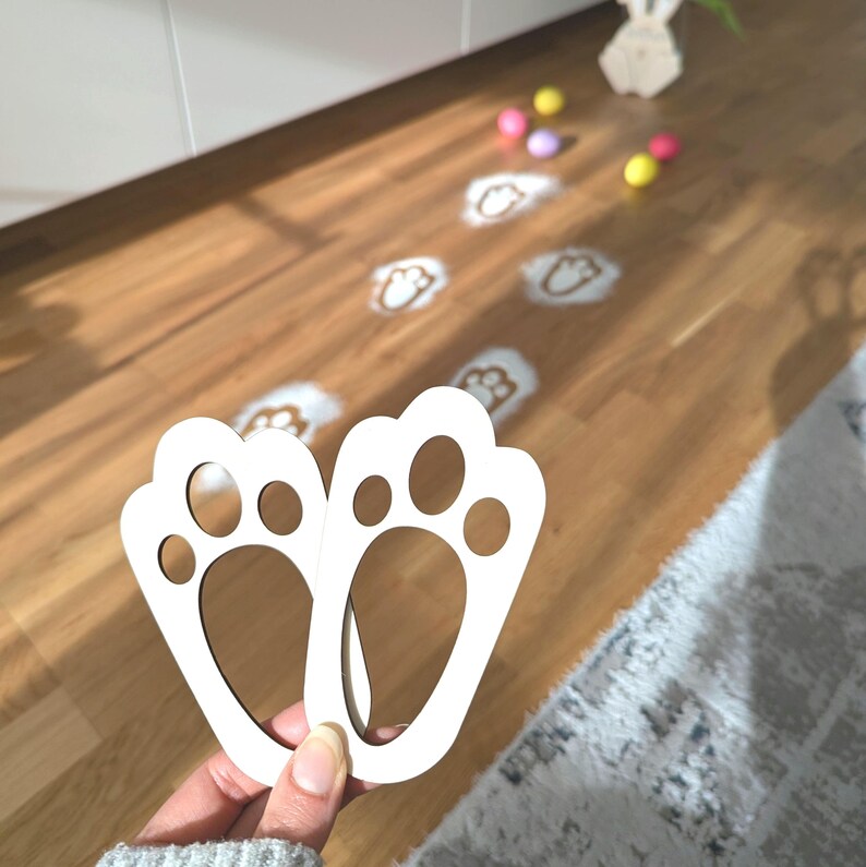Ostergeschenk Osterhase Spuren Holz – Osterdeko für Kinder – Hasenspuren für den Ostermorgen – Wiederverwendbare Fußabdrücke Ostern image 3