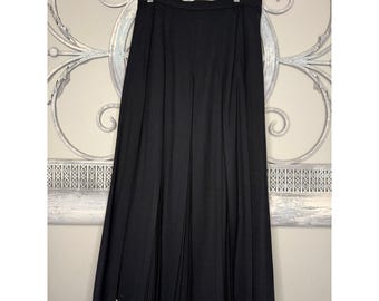 Gonna plissettata vintage anni '90 Evan-Picone in lana pettinata nera, taglia 12, Made in USA, in ottime condizioni.