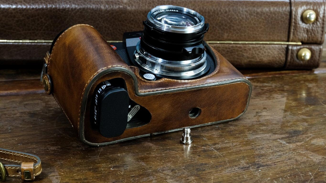 ライカ SL2-S / SL2用牛革カメラハーフケースとストラップ - Etsy 日本