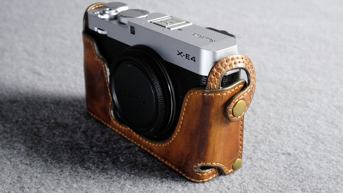 富士フイルム XE4用 牛革カメラケース + ストラップ - Etsy 日本