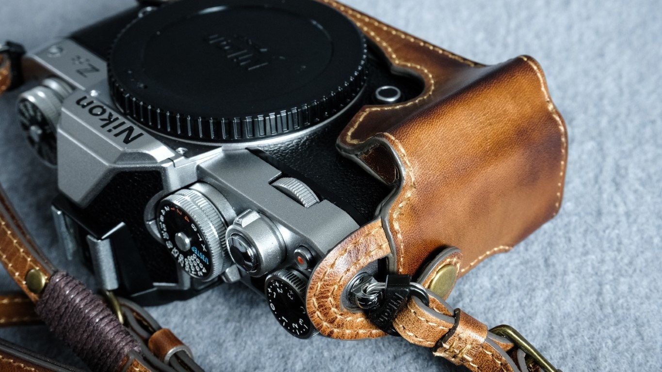 Cow Leather Case for Nikon ZFC Include Leather Vintage Full Cow Leather Case for Nikon ZFC Include Leather Vintage Full