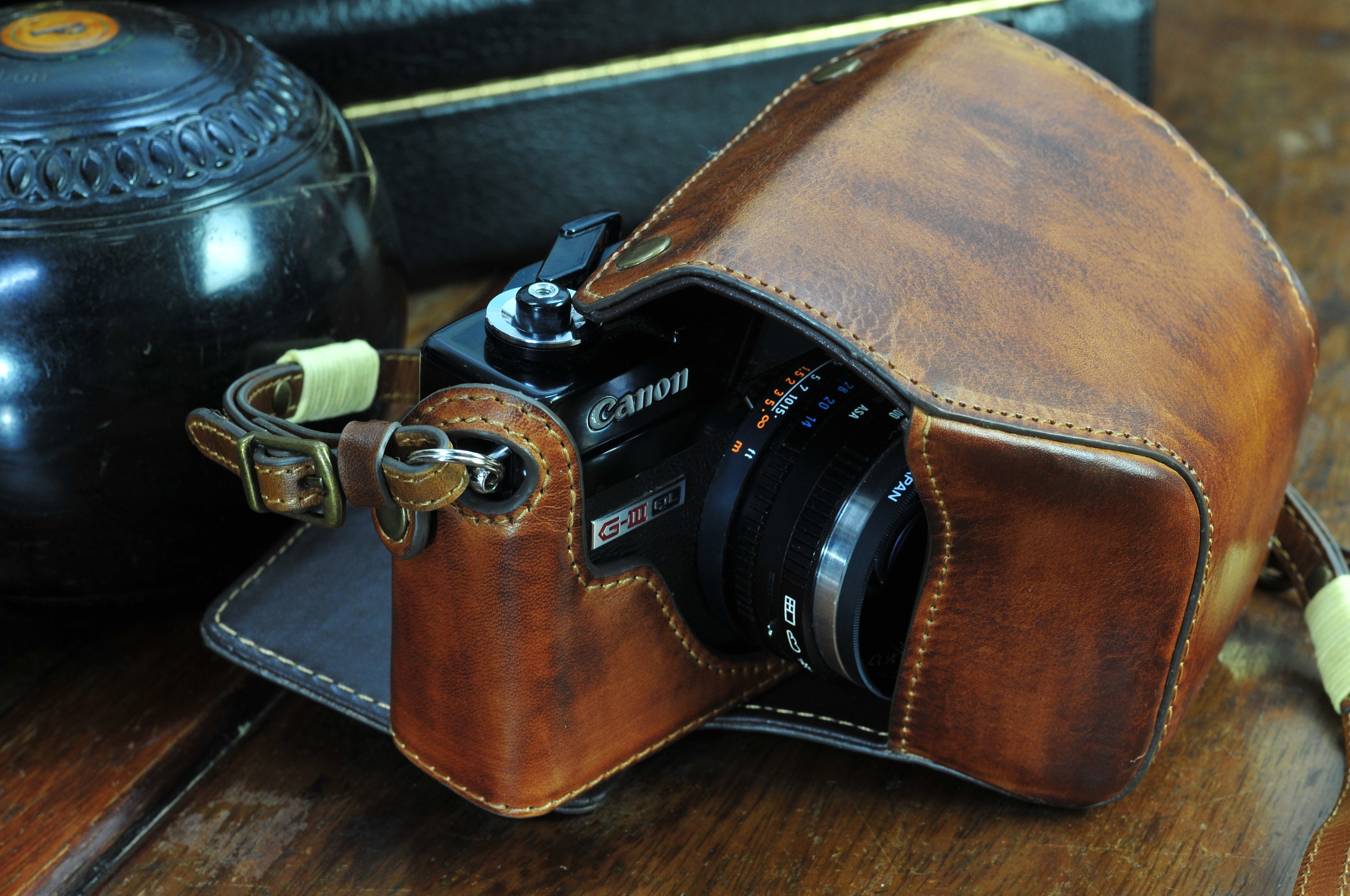 Cow Leather Camera Case With Strap, Vintage Brown for Canonet QL17