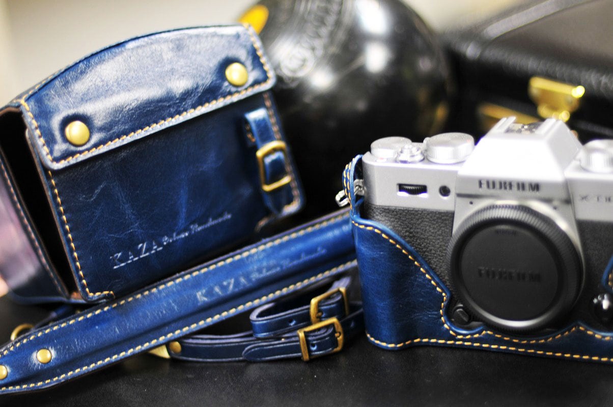 富士フイルム X-T20 | X-T10用 牛革カメラケース（ストラップ付き