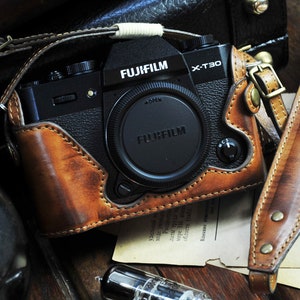 Custodia in pelle di mucca per Fujifilm XT30 / x-t30 / XT30 II include custodia vintage in pelle completa e cinturino in pelle