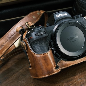 La custodia in pelle di mucca per Nikon Z6ii/Z7ii e Z5/Z6/Z7 include custodia completa vintage in pelle e cinturino in pelle