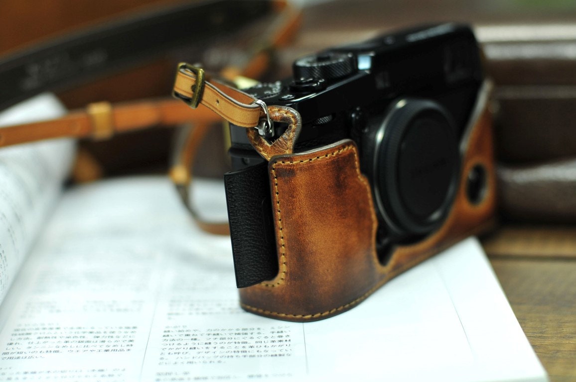 Aria pro2 viper vp-400 ケース　ストラップ　教科書付き Vintage Brown Leather Camera Case + Strap for Fujifilm X-pro2 - Etsy