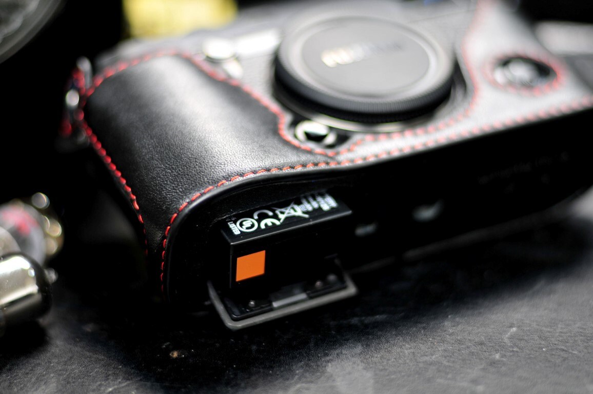 富士フイルム X-Pro2用 ブラック牛革ハーフケース＆ストラップ - Etsy 日本