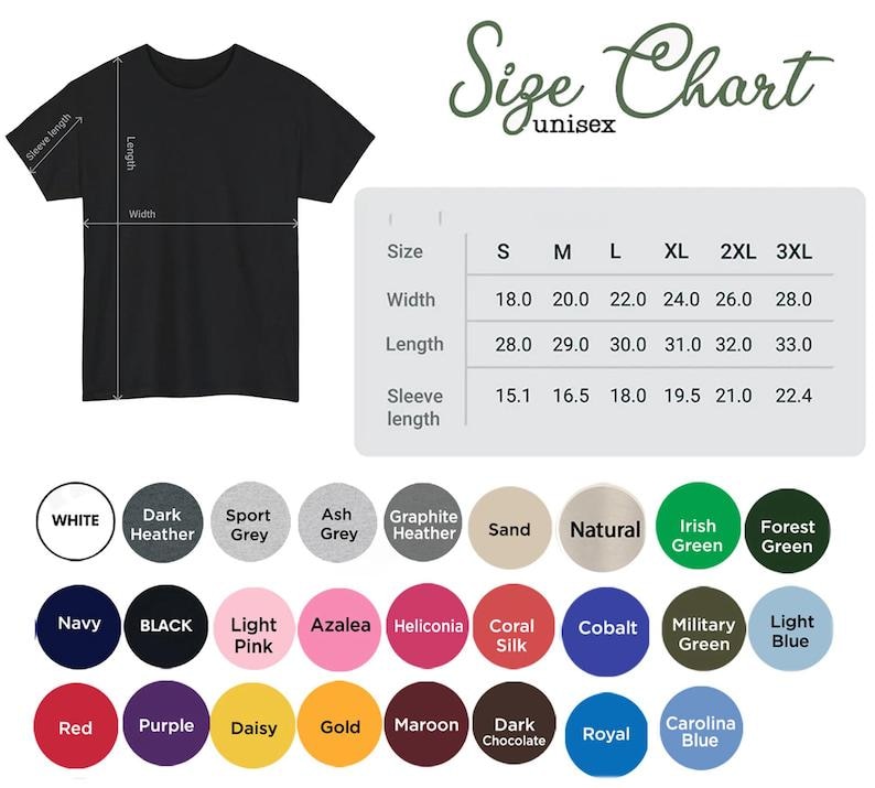 Puede incluir: Camiseta unisex negra con una tabla de tallas y opciones de color. La tabla de tallas muestra las medidas de ancho, largo y largo de manga en cent&iacute;metros. Las opciones de color incluyen blanco, negro, azul marino, rojo y m&aacute;s.