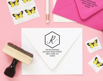 Gepersonaliseerde retouradresstempel: moderne zelfinktende stempel voor bruiloft
