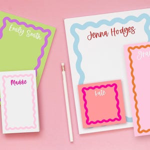 Bloc de notas personalizado con borde ondulado, bloc de notas personalizado para profesores imagen 1