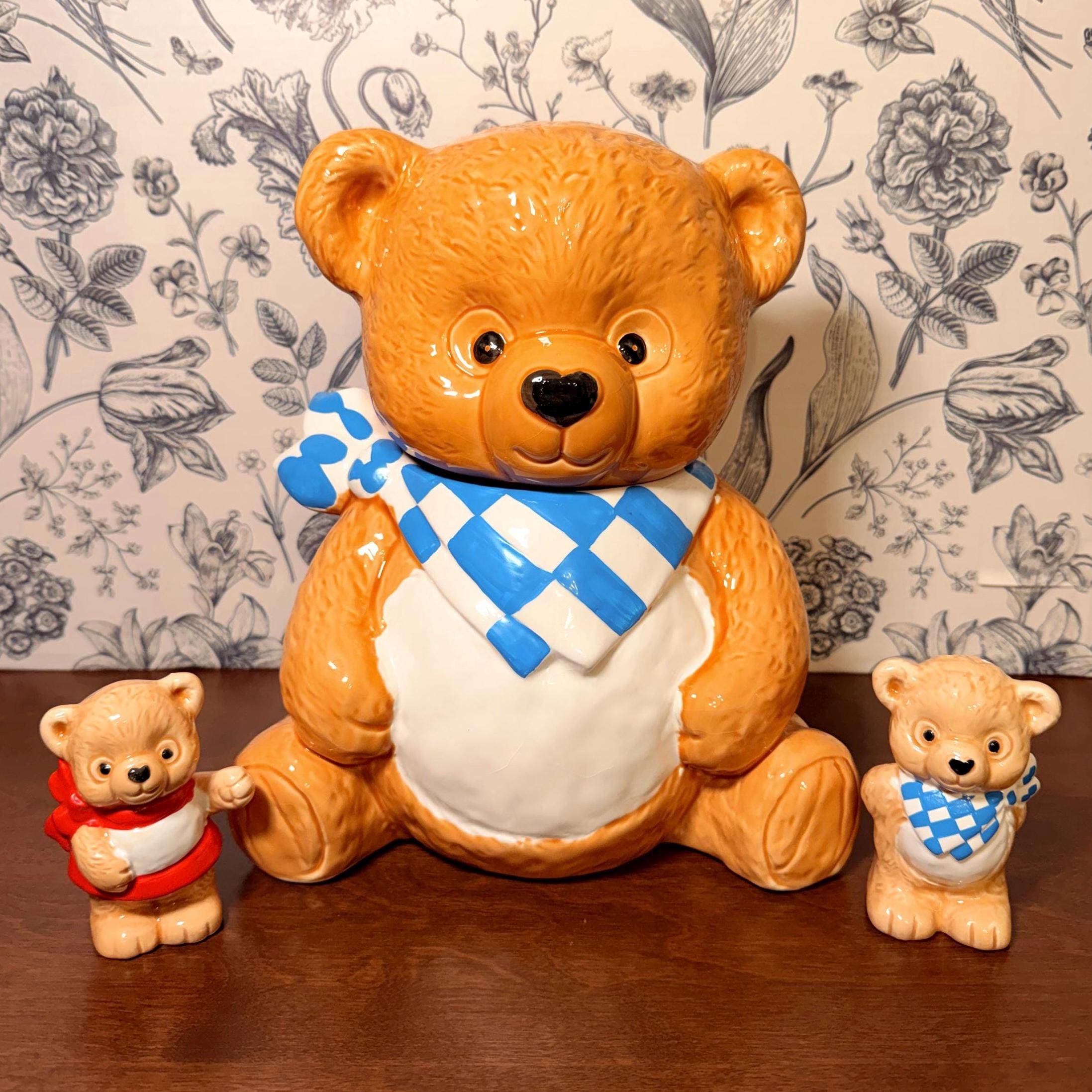 Vintage Teddy Bear Bakery 小物入れ　くま　レトロ Vintage Teddy Bear Cookie Jar | Matching Salt & Pepper Shakers | 3