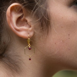 Minimalist hexagon earrings, burgundy dainty earrings with hexagon shape, geometric earrings, delicate burgundy earrings image 2