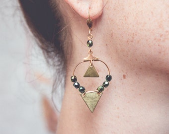 hoops earrings, dark green earrings, triangle earrings, geometric hoops, green and gold earrings