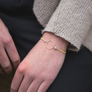 hexagon bracelet, light grey minimalist bracelet with hexagon shape, geometric bracelet, grey bracelet, pastel grey jewelry image 3