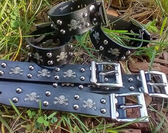 1 inch wide skull and cross bones leather cuff