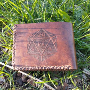 D20 dice wallet