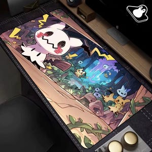 Schattige mimikyu-muismat XL – Pokemon TCG-speelmat – Mystery Creature-muismat – gezellige gotische animestijl – cadeau-idee voor gamer – ruilkaartspel