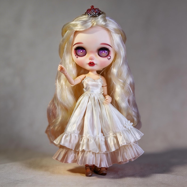 White Handmade Dress for OB24 Blythe 24cm Doll image 2